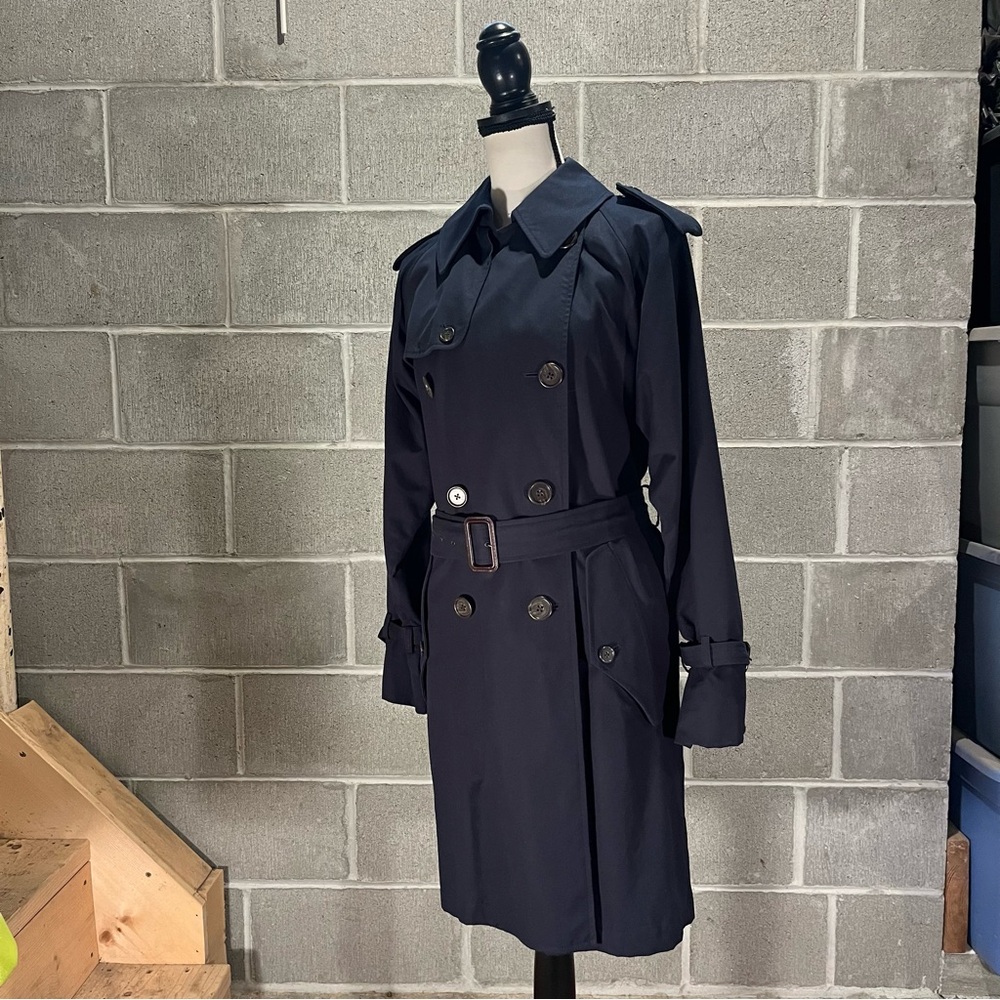 Lauren Ralph Lauren trench coat. - Picture 6 of 14